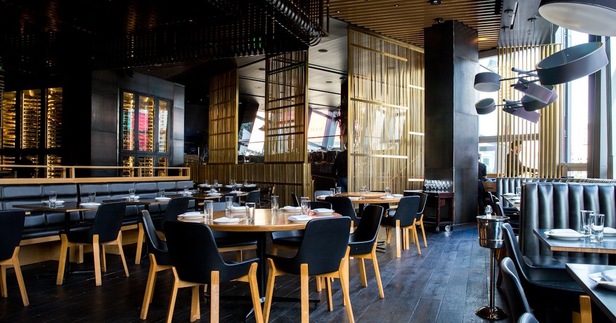 How One Restaurant Doubled Their Seating Capacity (Without Adding Tables) Using GReviews - Business Growth guide